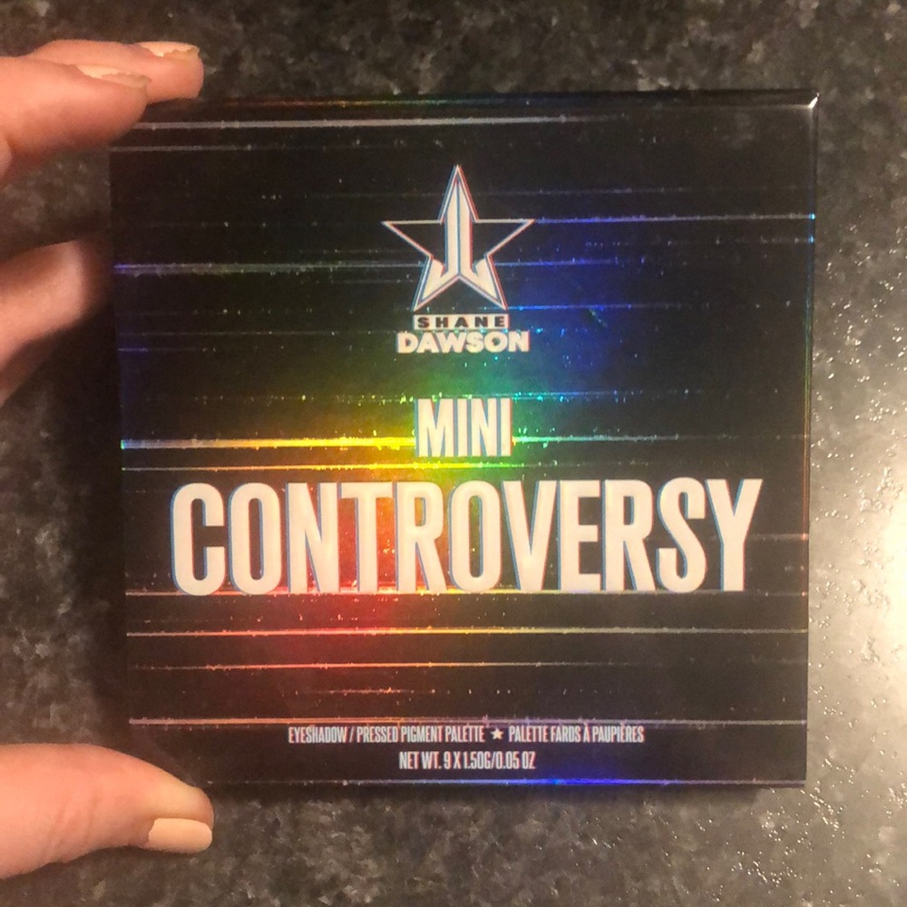 Mini controversy pallet